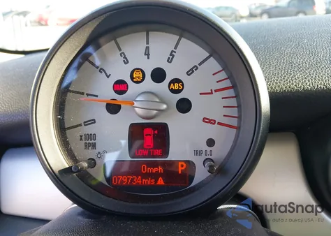 2011 Mini Cooper Clubman из США, поврежденный, VIN WMWZF3C58BT188103